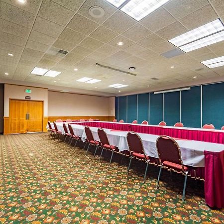 Suburban Studios I-80 Grand Island Doniphan エクステリア 写真