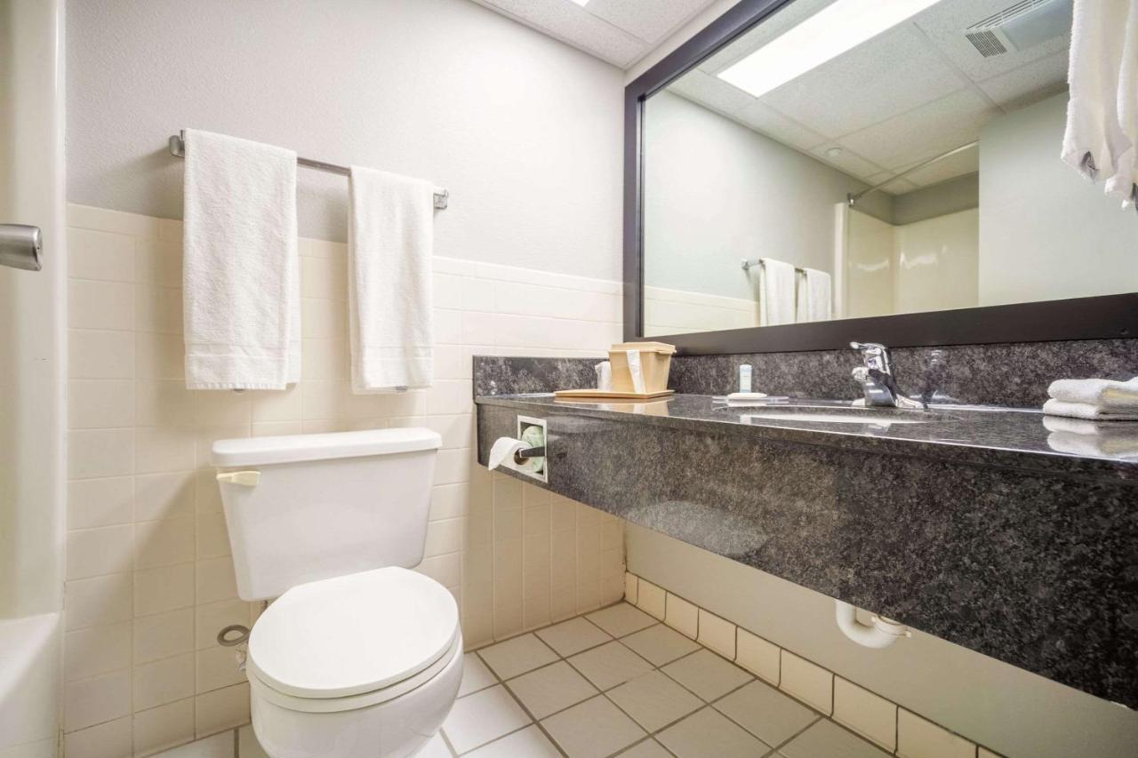 Suburban Studios I-80 Grand Island Doniphan エクステリア 写真