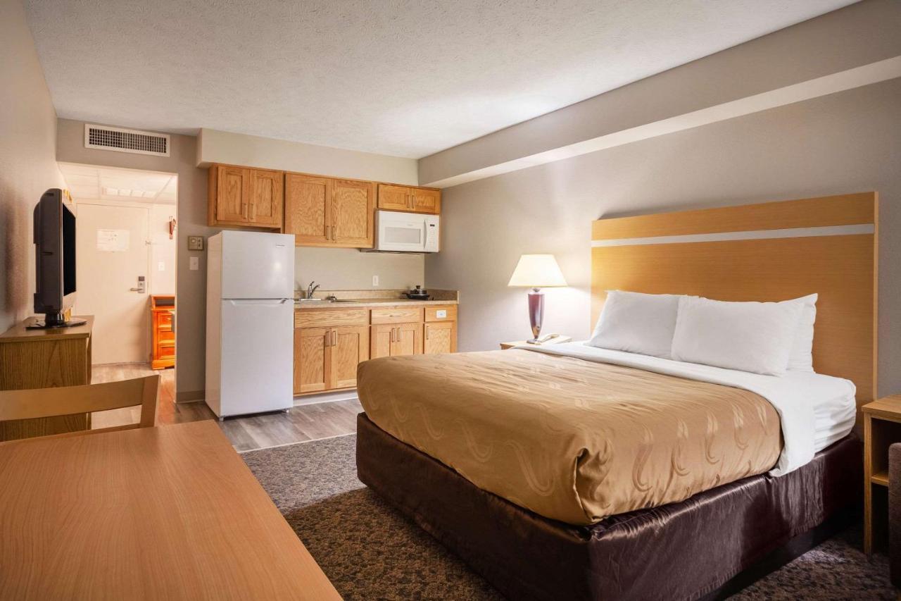 Suburban Studios I-80 Grand Island Doniphan エクステリア 写真