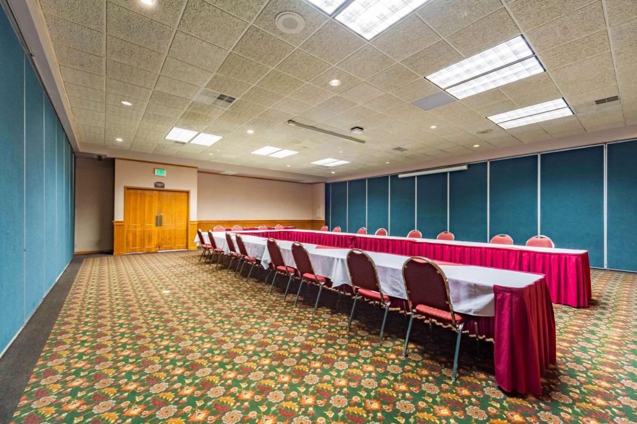 Suburban Studios I-80 Grand Island Doniphan エクステリア 写真