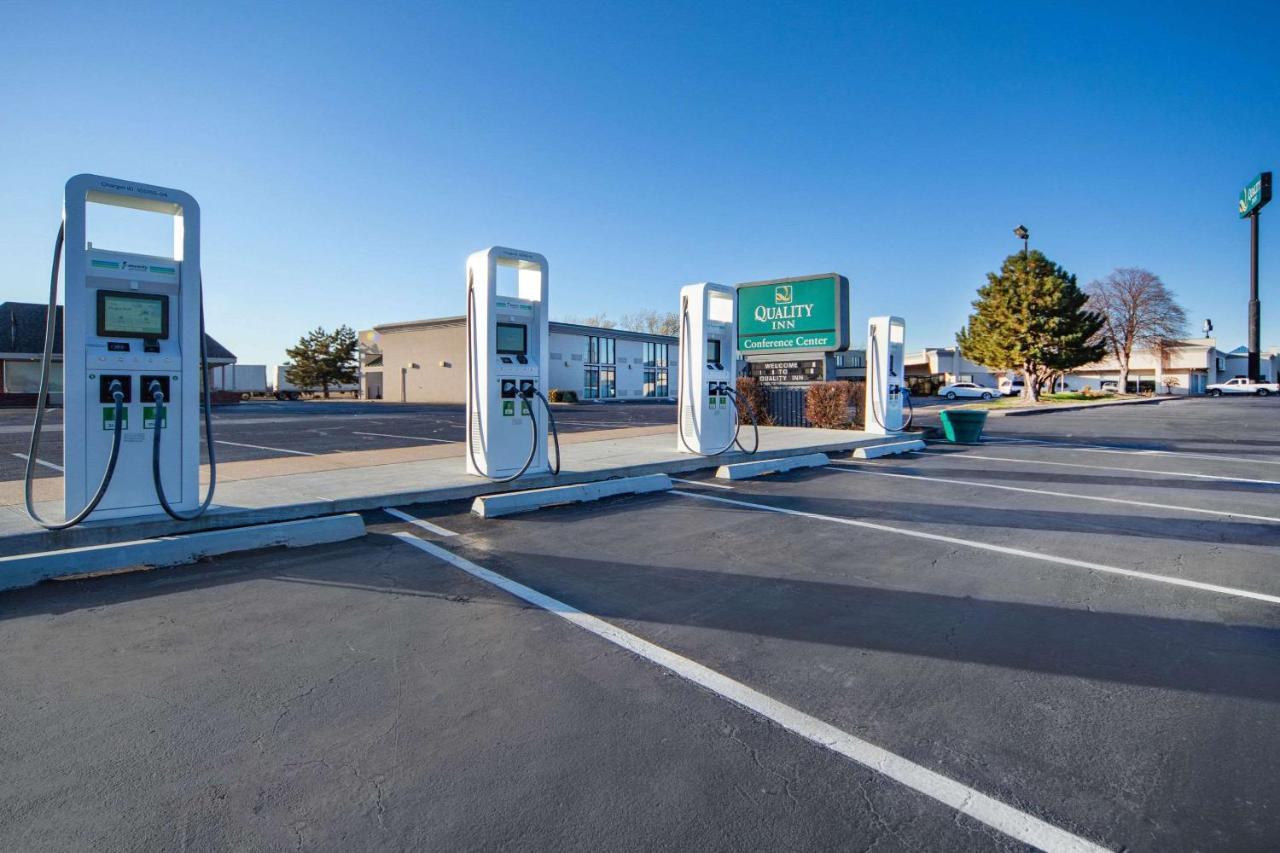 Suburban Studios I-80 Grand Island Doniphan エクステリア 写真
