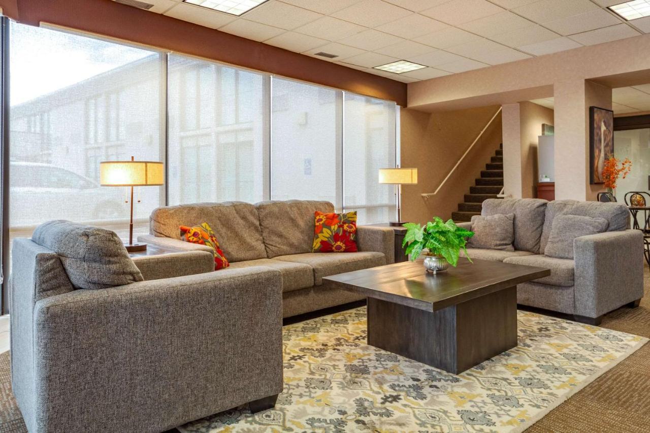 Suburban Studios I-80 Grand Island Doniphan エクステリア 写真