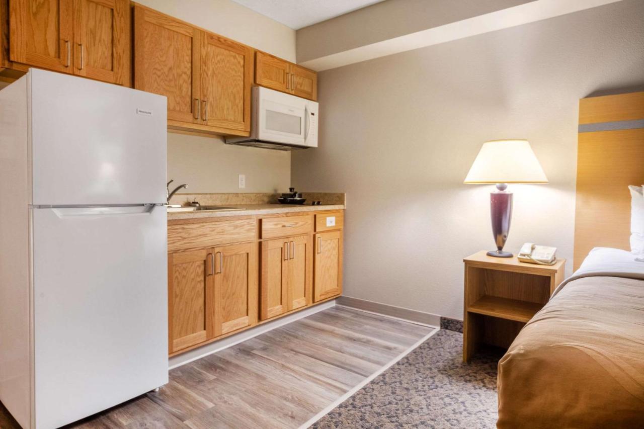 Suburban Studios I-80 Grand Island Doniphan エクステリア 写真