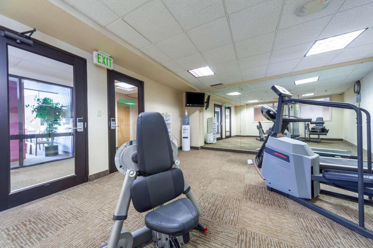 Suburban Studios I-80 Grand Island Doniphan エクステリア 写真